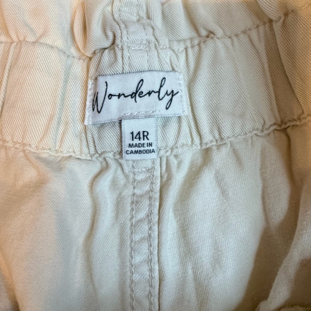 Wonderly High Waist Light Cream Shorts - Picture 6 of 7
